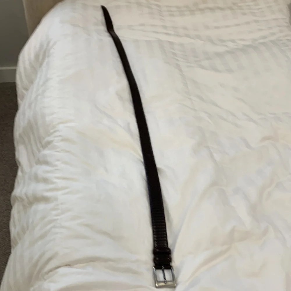 Trafalgar‎  Burgandy Leather Belt, Size 34